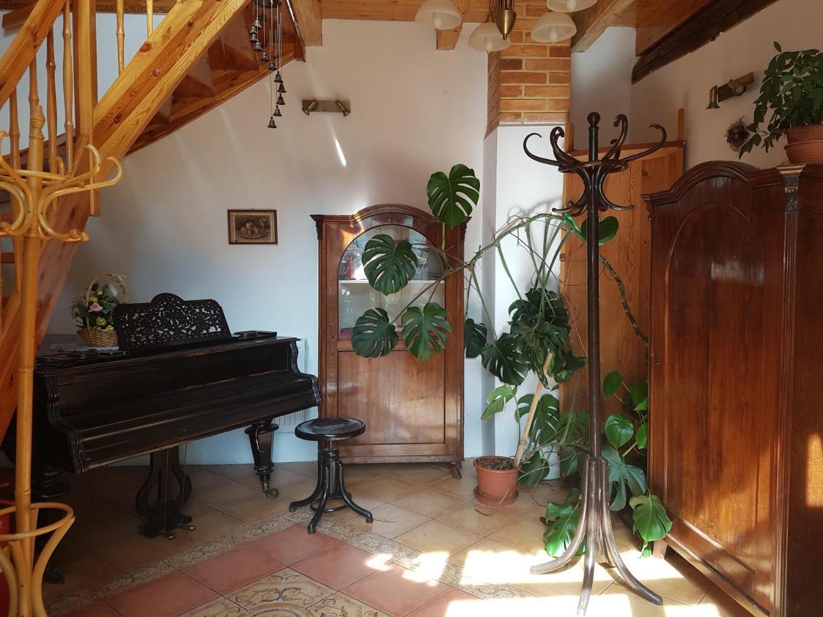 Hostinec Selsky Dvur Zbiroh Екстериор снимка