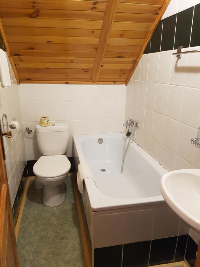 Hostinec Selsky Dvur Zbiroh Екстериор снимка