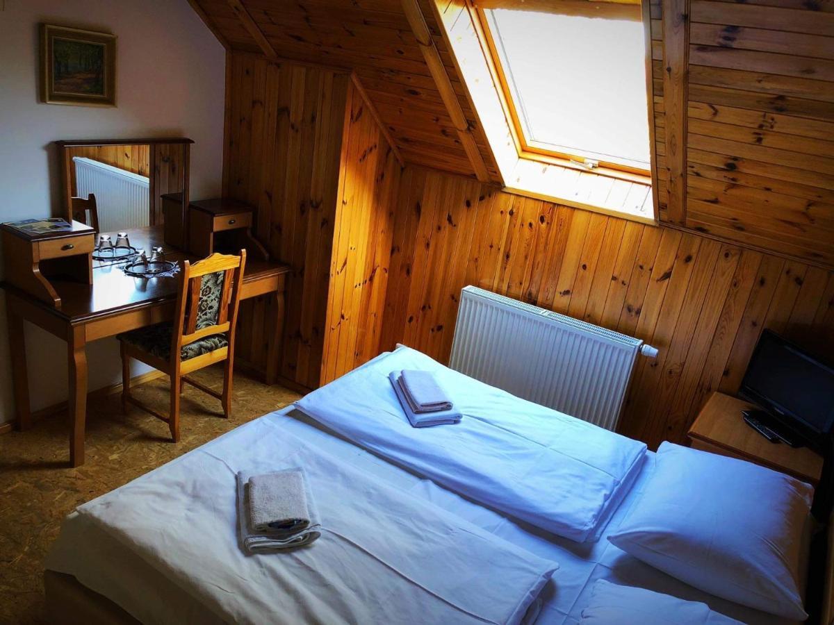 Hostinec Selsky Dvur Zbiroh Екстериор снимка