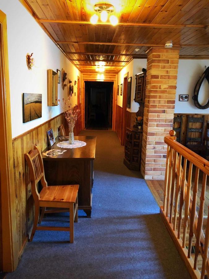 Hostinec Selsky Dvur Zbiroh Екстериор снимка